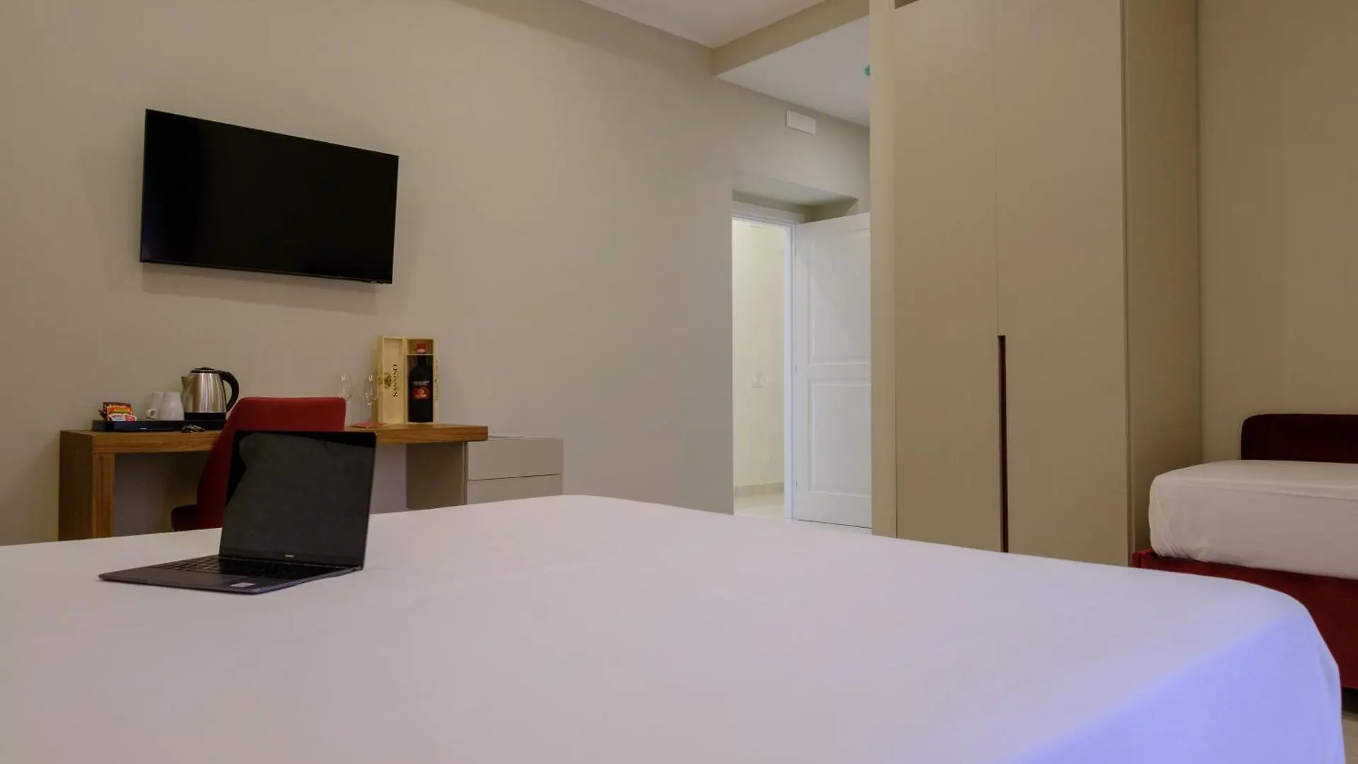 Palazzo Adele Rooms & Apartments Ercolano Italy